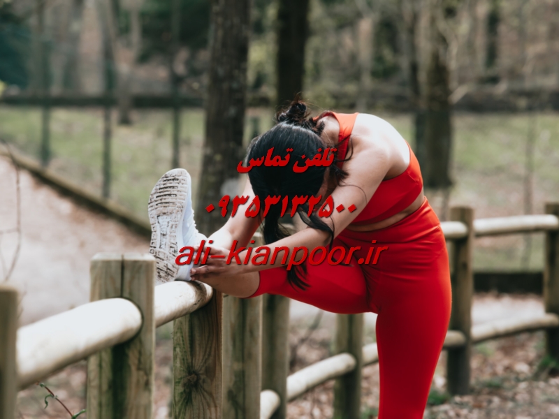 برنامه تمرین باسن در فضای باز کنار استخر